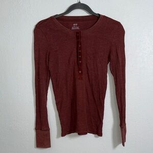 aerie Waffle Henley Long Sleeve Top in Burgundy